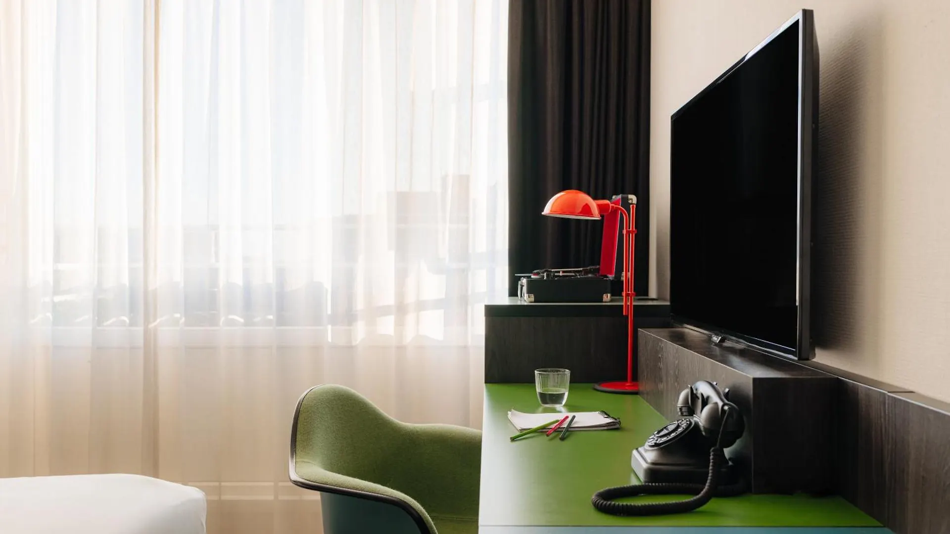 Savoy Hotel Rotterdam 4*,